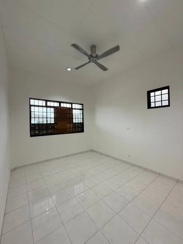 Shop for rent in Sector 66, Gurgaon