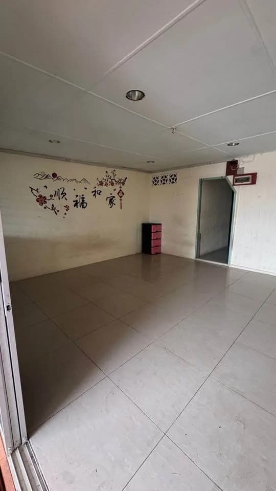 Shop for rent in Sector 63A, Gurgaon